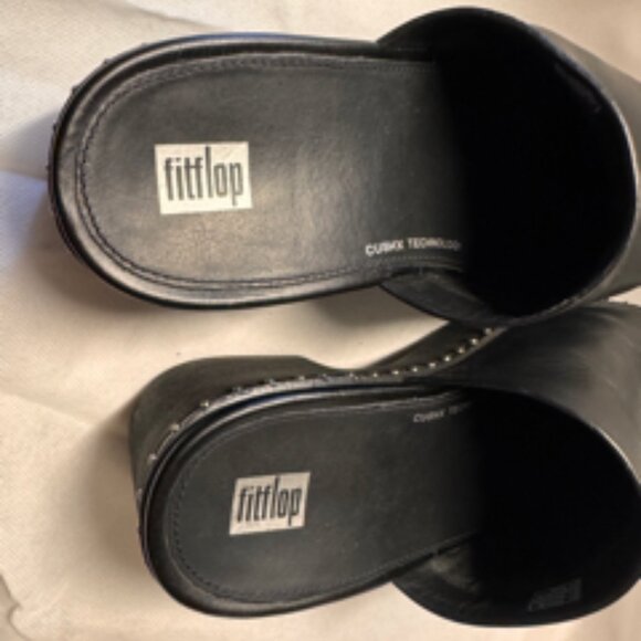 FitFlop Women's Size 9 Black Pilar Studded Platform Mules - Picture 11 of 13